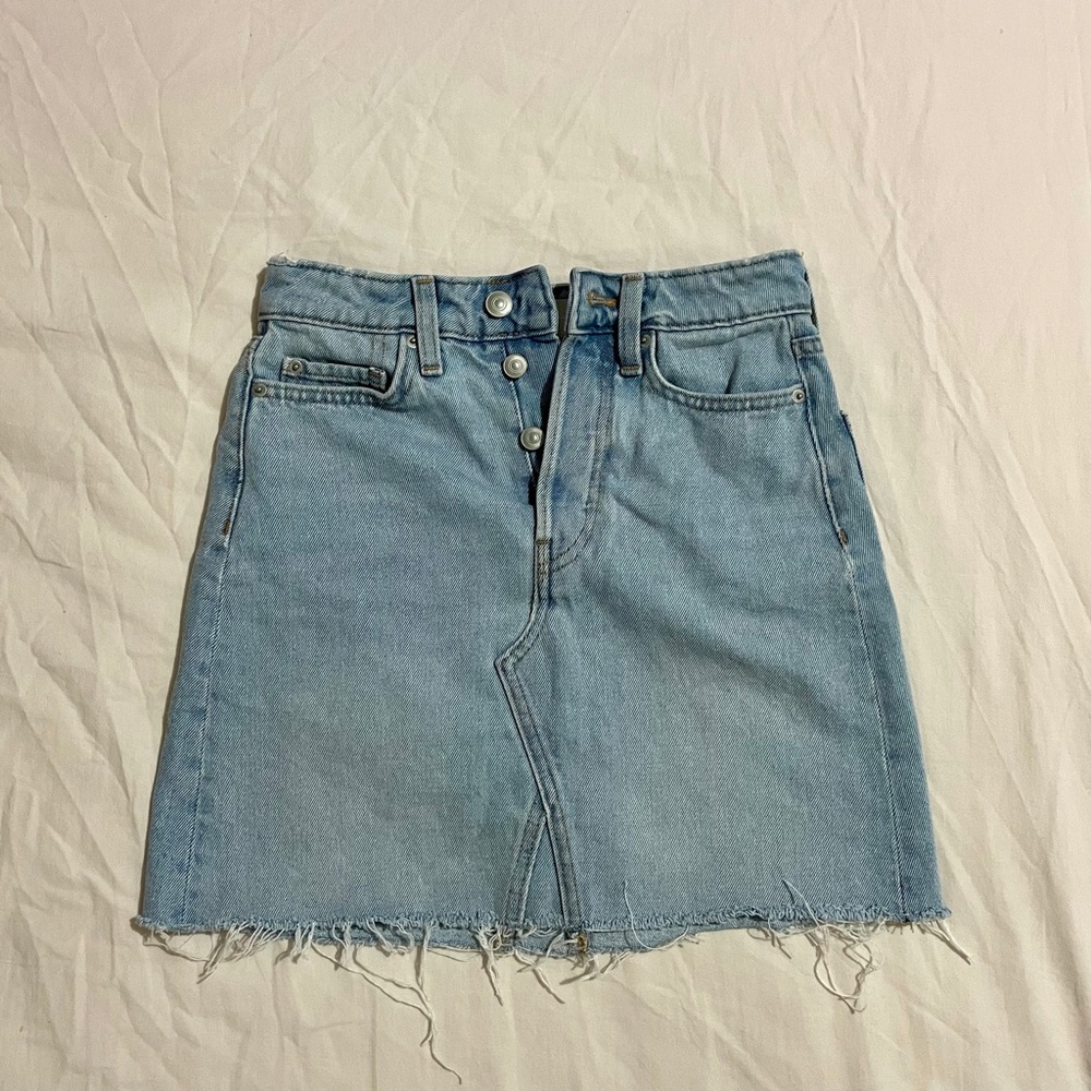 H&M Denim Mini Skirt - Picture 2 of 5